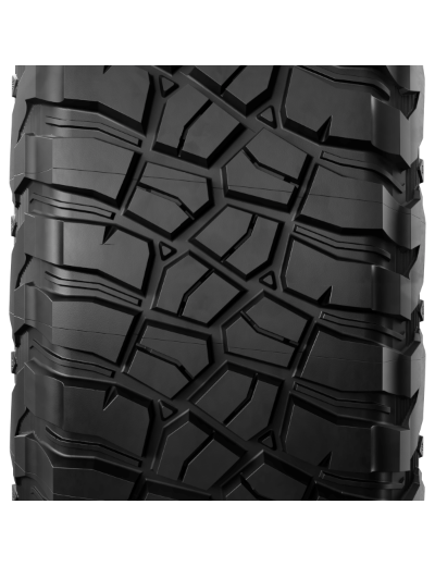 BFGoodrich Mud Terrain T/A KM3 265/65 R17 120/117 Q POR