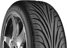 Zbliżenie bieżnika STARMAXX ST730 Ultrasport 215/40R17