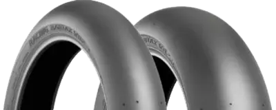 Zbliżenie bieżnika Bridgestone V02 120/600R17 W Tył TL Medium