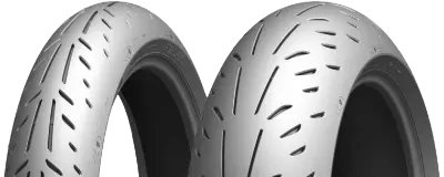 Zbliżenie bieżnika Michelin Power Cup EVO 110/70ZR17 (54 W) Przód TL M/C