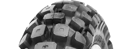 Zbliżenie bieżnika Deli Tire SB-107 110/80-18 58 P Tył TT M/C