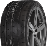 Zbliżenie bieżnika Yokohama Advan A052 305/30 R19 102 Y XL