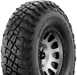 Zbliżenie bieżnika BFGoodrich Mud Terrain T/A KM3 255/85 R16 119/116 Q POR, RBL