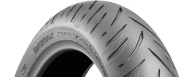 Zbliżenie bieżnika Bridgestone Battlax Scooter SC2 RAIN 120/70R15 56 H Przód TL
