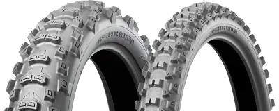 Zbliżenie bieżnika Bridgestone Battlecross E50 140/80-18 70 P Tył TT NHS