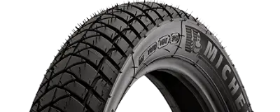Zbliżenie bieżnika Michelin Anakee Adventure 120/70R17 58 V Przód TL/TT M/C