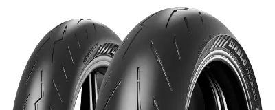 Zbliżenie bieżnika Pirelli Diablo Rosso IV 160/60ZR17 (69 W) Tył TL M/C