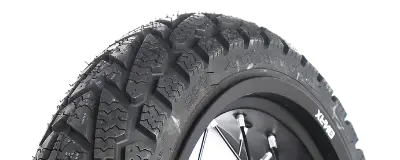 Zbliżenie bieżnika Deli Tire SB-158 130/70-17 62 R Tył M+S