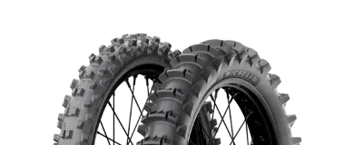 Zbliżenie bieżnika Michelin Starcross 6 110/90-19 62 M Tył TT NHS SAND