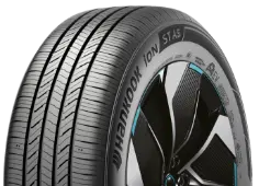 Zbliżenie bieżnika Hankook iON ST AS IH61 235/45 R18 98 V XL