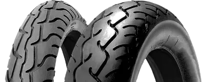 Zbliżenie bieżnika Pirelli Route MT 66 130/90-15 66 S Tył TT M/C