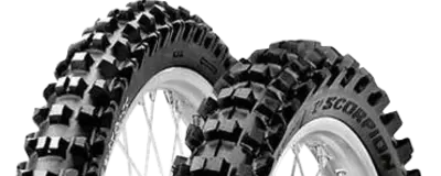 Zbliżenie bieżnika Pirelli Scorpion XC Mid Soft 110/100-18 64 M Tył TT NHS