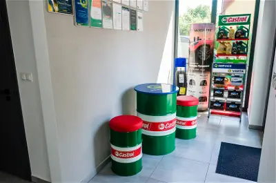 Q Service Mrugacz